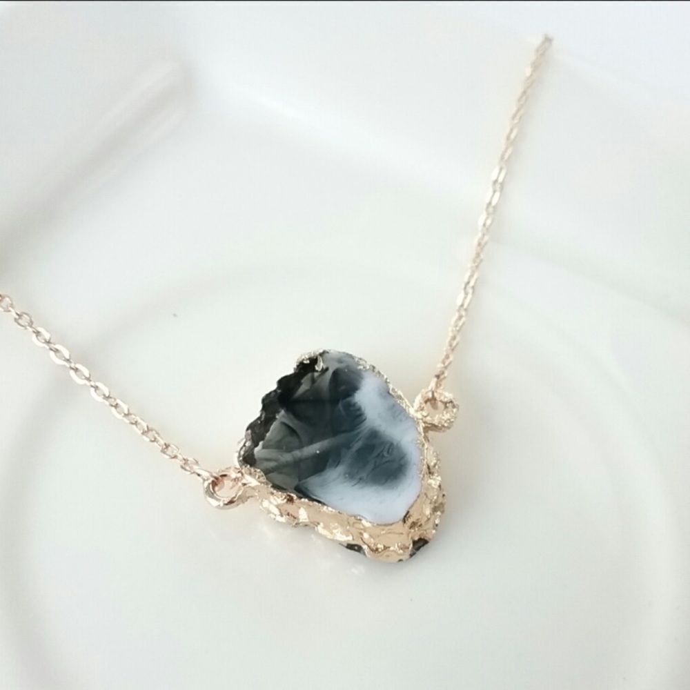 Black & White Geode Choker Necklace